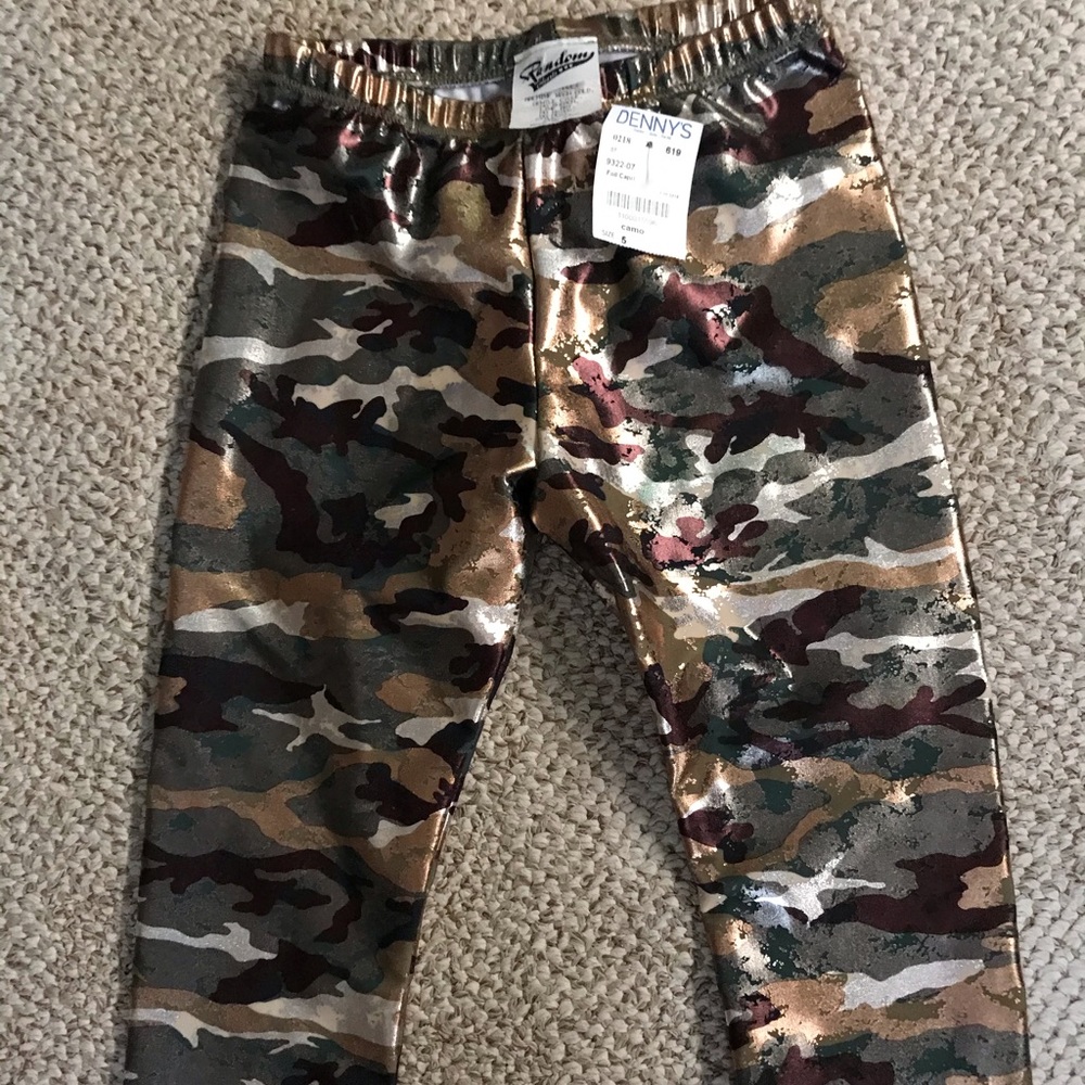 Random hearts toddler girl leggings NEW size 5